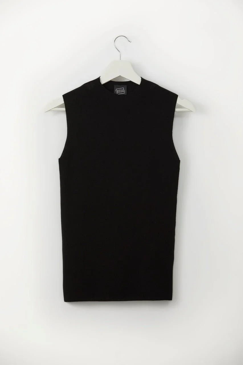 KATE. Black Seamless Tank Top - UPTOANI