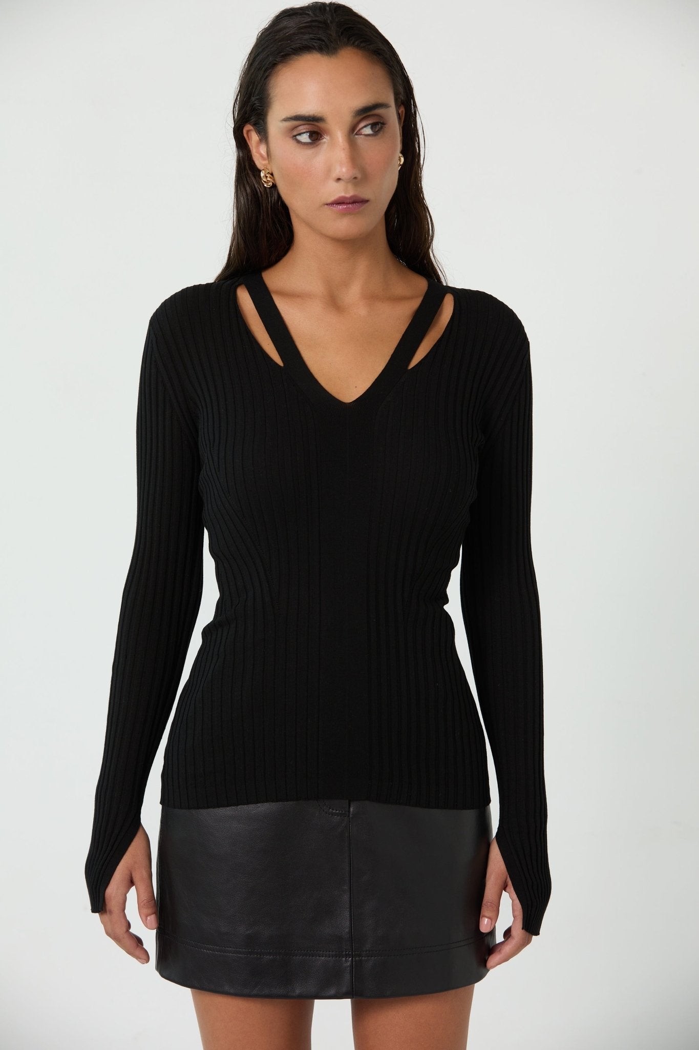 ALICE Black Ribbed long sleeve top - UPTOANI
