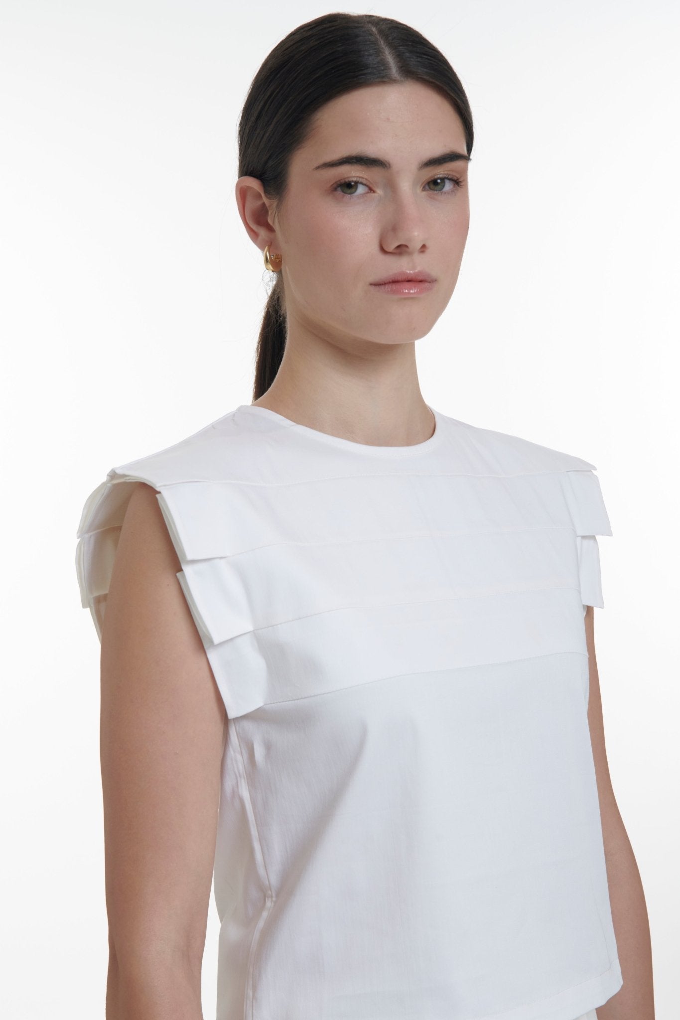 Chiara White Sleeveless Pleated Top - UPTOANI