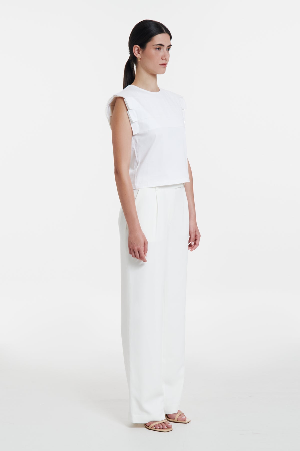 Chiara White Sleeveless Pleated Top - UPTOANI
