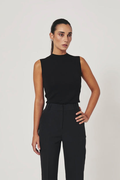 KATE Black Seamless Tank Top - UPTOANI