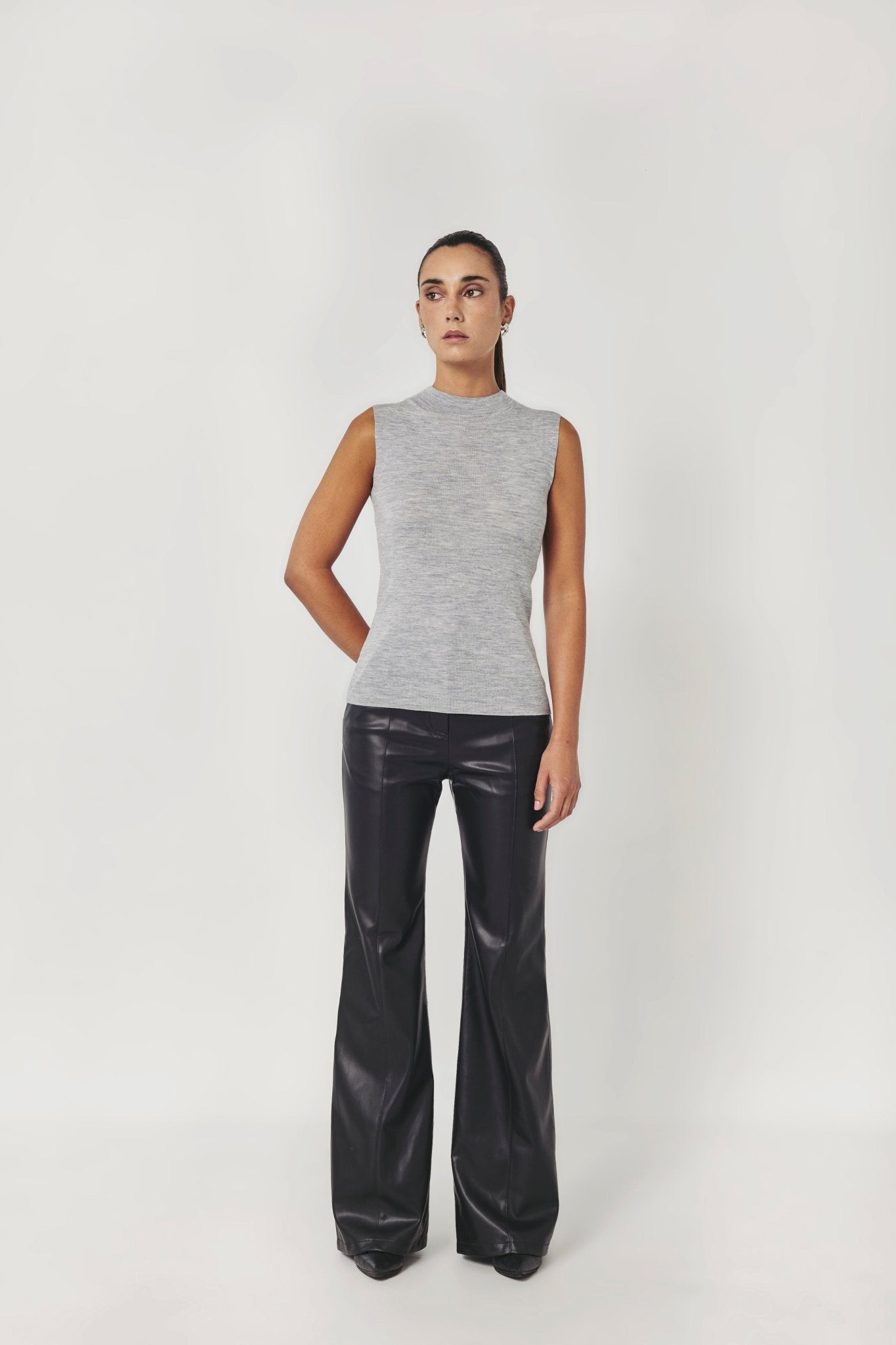 KATE Grey Seamless Tank Top - UPTOANI