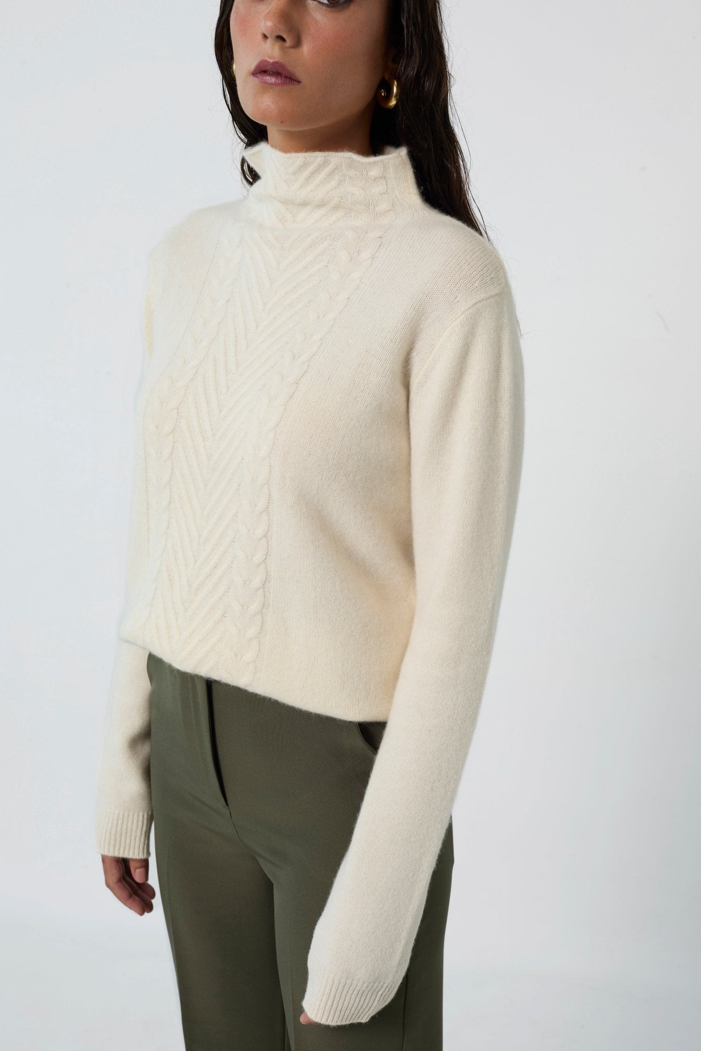 LIA 100 % Cashmere Jumper - IVORY - UPTOANI