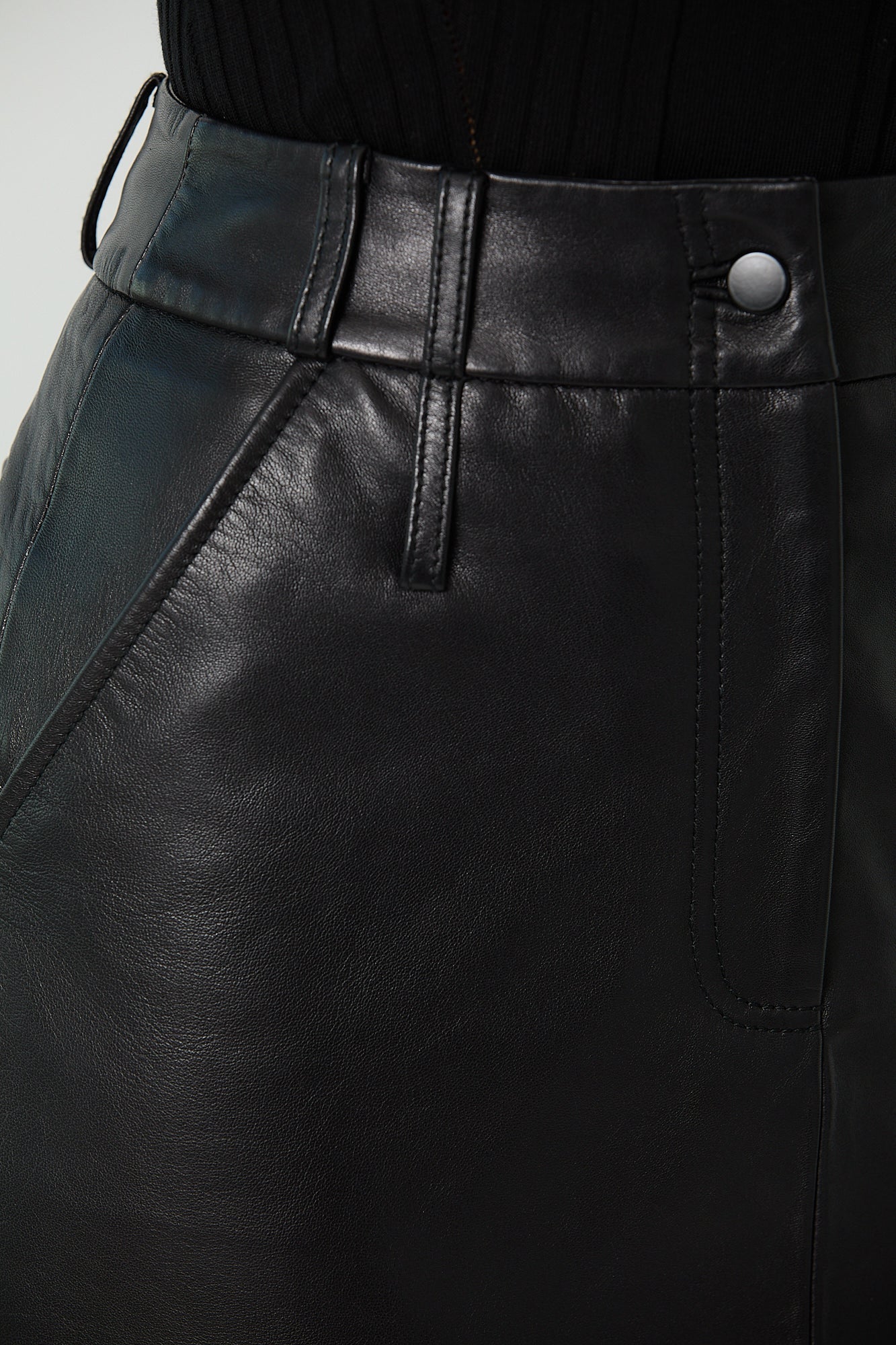 LIZ High Waisted Black Leather Skirt - UPTOANI