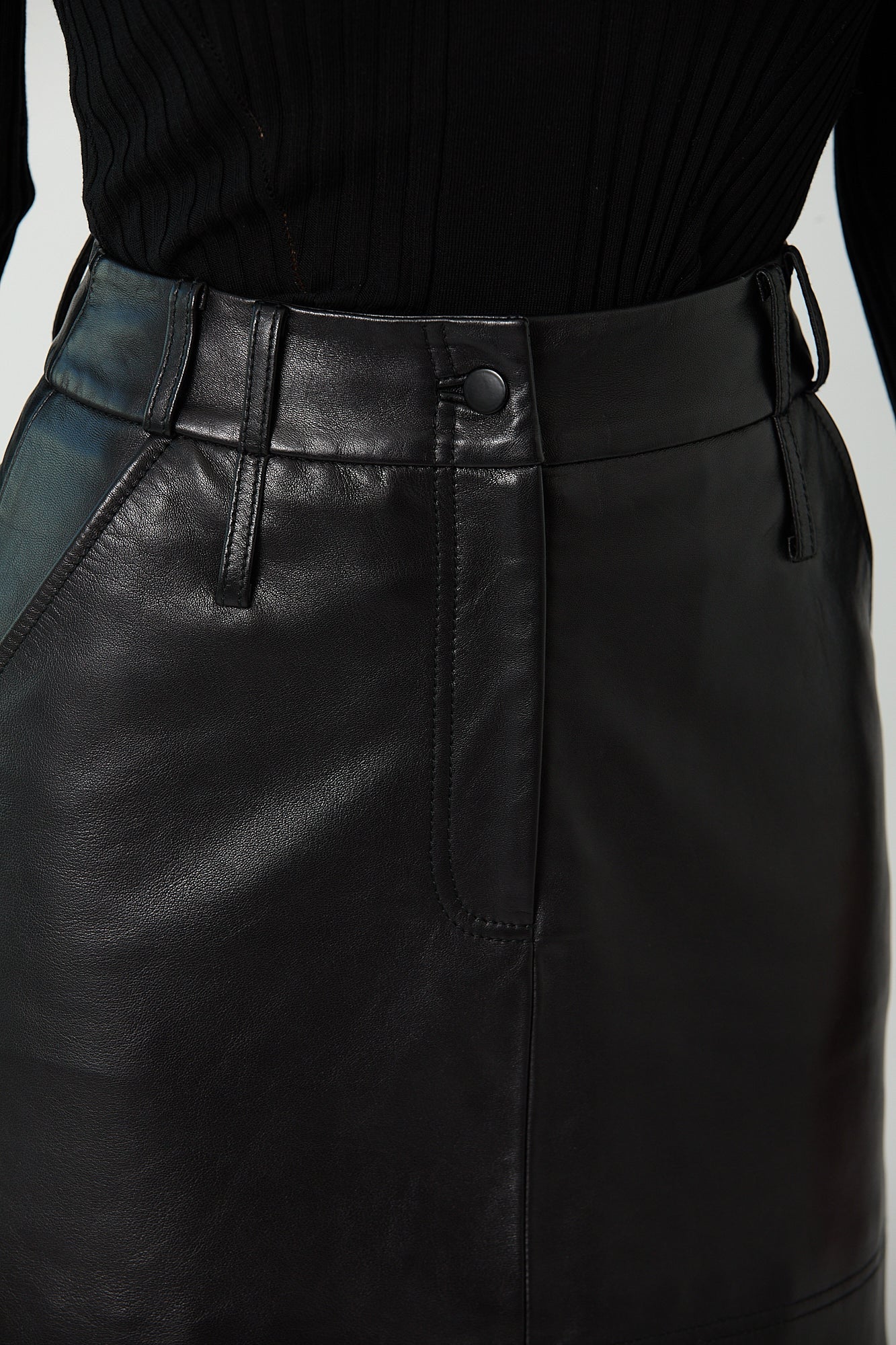 LIZ High Waisted Black Leather Skirt - UPTOANI